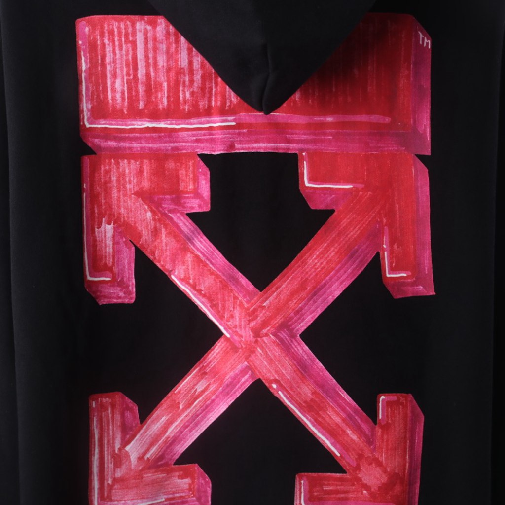 OFF WHITE